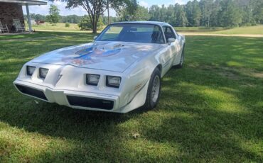 Pontiac-Firebird-1981-Coupe-1