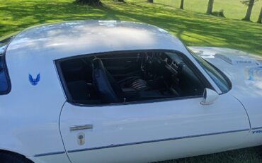 Pontiac-Firebird-1981-Coupe-14