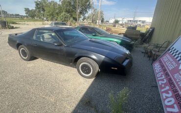 Pontiac-Firebird-1982-2