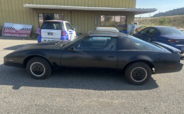 Pontiac-Firebird-1982-7