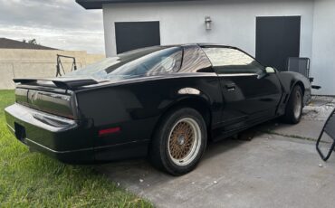 Pontiac-Firebird-1985-Coupe-1