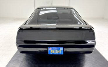 Pontiac-Firebird-1987-Black-Gray-1