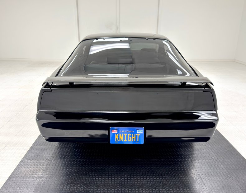 Pontiac-Firebird-1987-Black-Gray-1