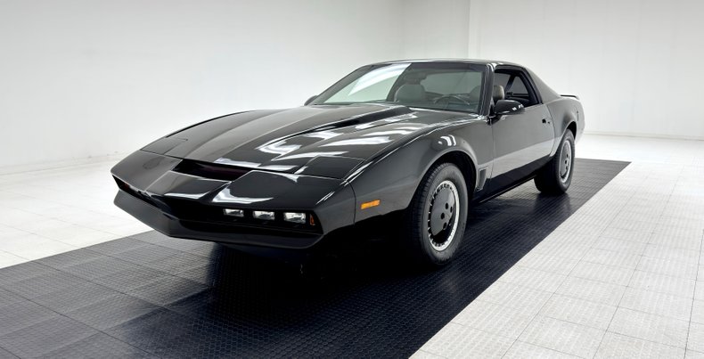 Pontiac-Firebird-1987-Black-Gray-11