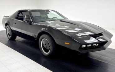 Pontiac-Firebird-1987-Black-Gray-15