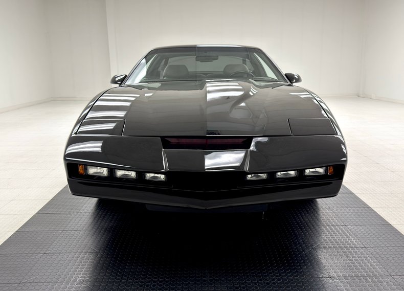 Pontiac-Firebird-1987-Black-Gray-16