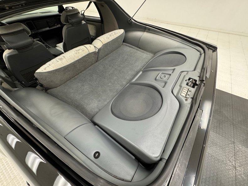 Pontiac-Firebird-1987-Black-Gray-3