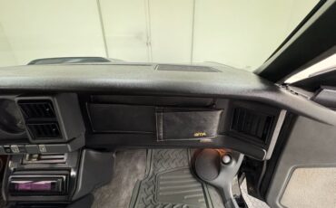 Pontiac-Firebird-1987-Black-Gray-34
