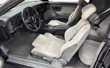 Pontiac-Firebird-1987-Black-Gray-47