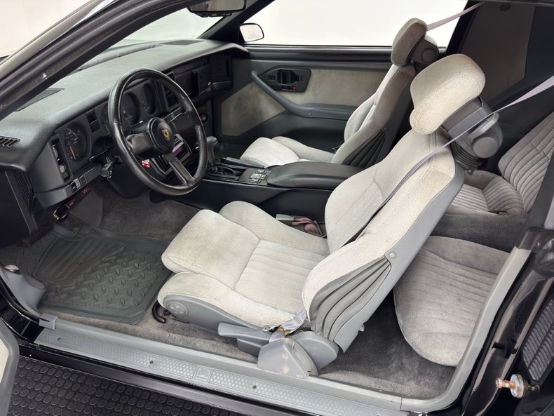 Pontiac-Firebird-1987-Black-Gray-47
