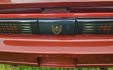 Pontiac-Firebird-1987-Coupe-25