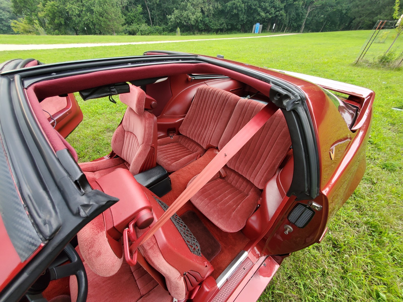 Pontiac-Firebird-1987-Coupe-33
