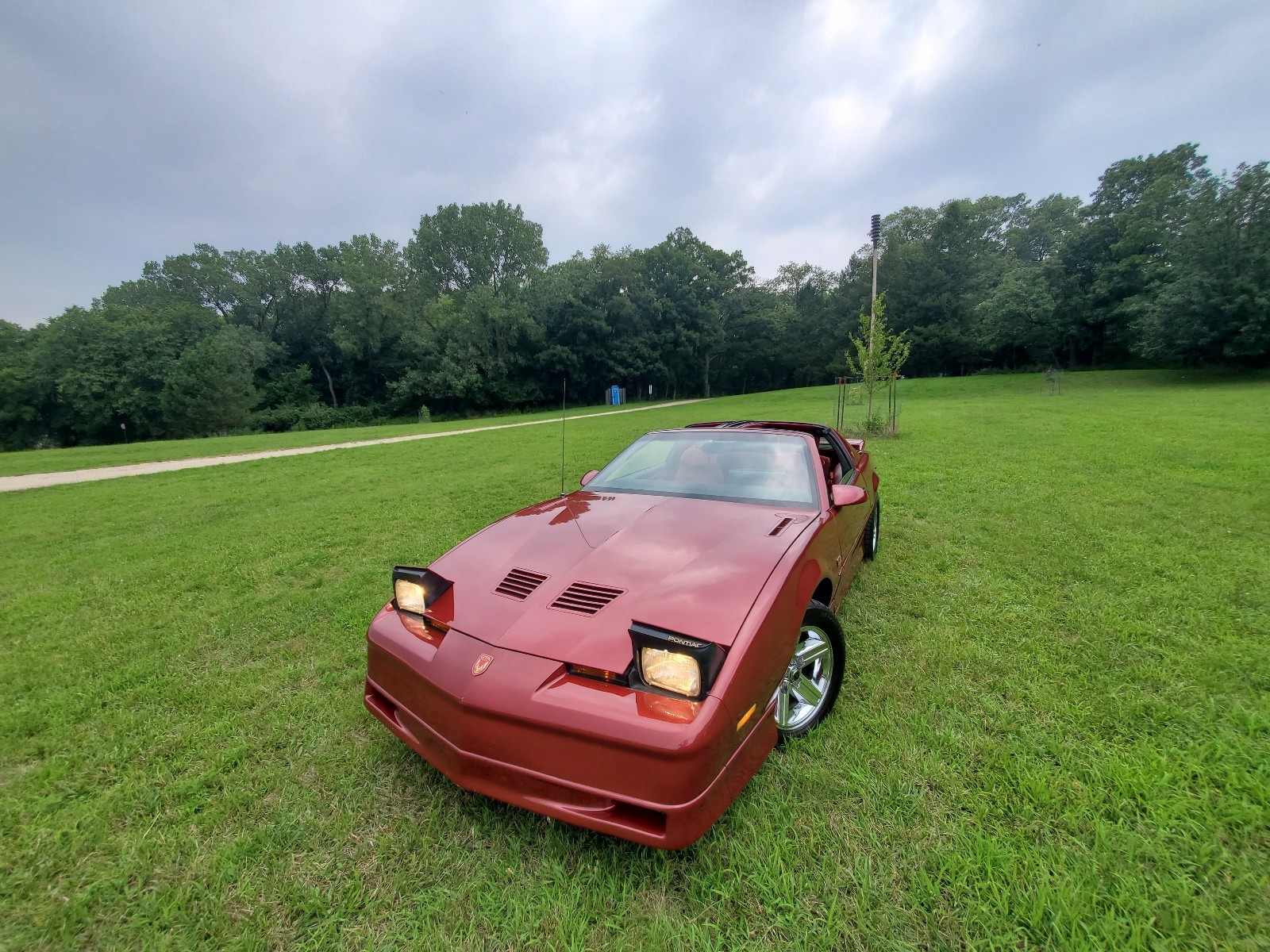 Pontiac-Firebird-1987-Coupe-4