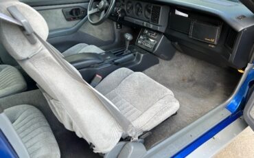 Pontiac-Firebird-1987-Hatchback-11