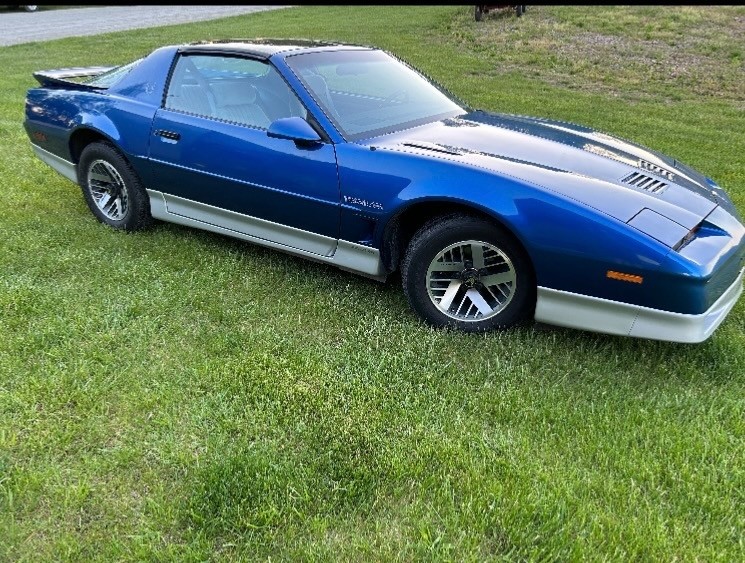 Pontiac-Firebird-1987-Hatchback-4