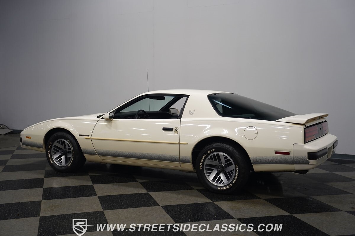 Pontiac-Firebird-1990-Coupe-10