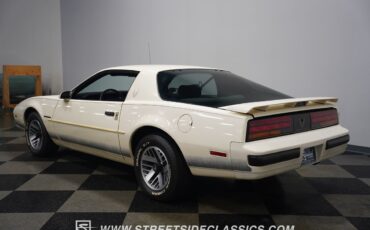 Pontiac-Firebird-1990-Coupe-11