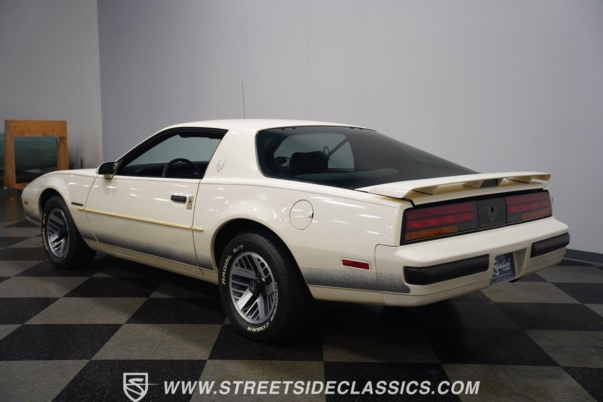 Pontiac-Firebird-1990-Coupe-11