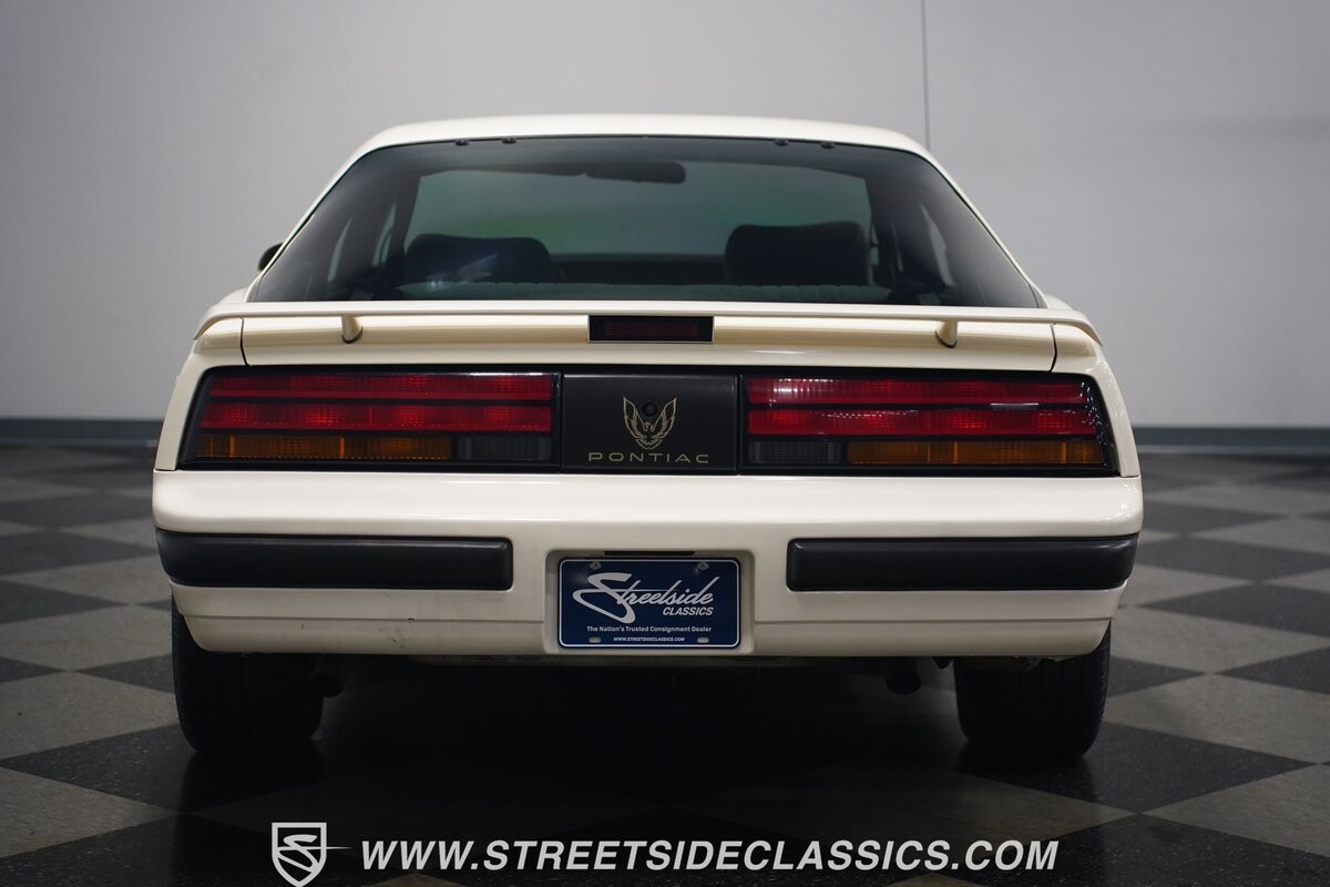 Pontiac-Firebird-1990-Coupe-13