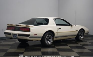 Pontiac-Firebird-1990-Coupe-15