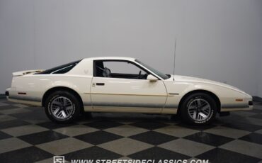 Pontiac-Firebird-1990-Coupe-17