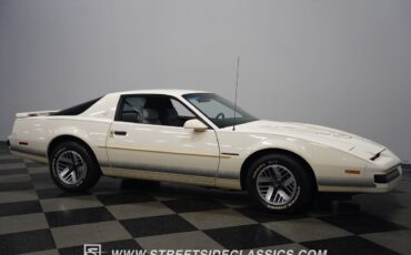 Pontiac-Firebird-1990-Coupe-18