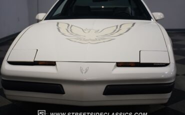 Pontiac-Firebird-1990-Coupe-23