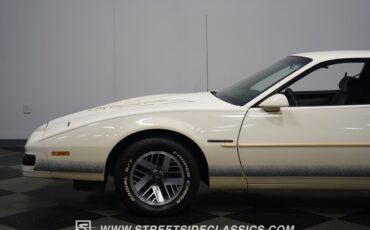 Pontiac-Firebird-1990-Coupe-27