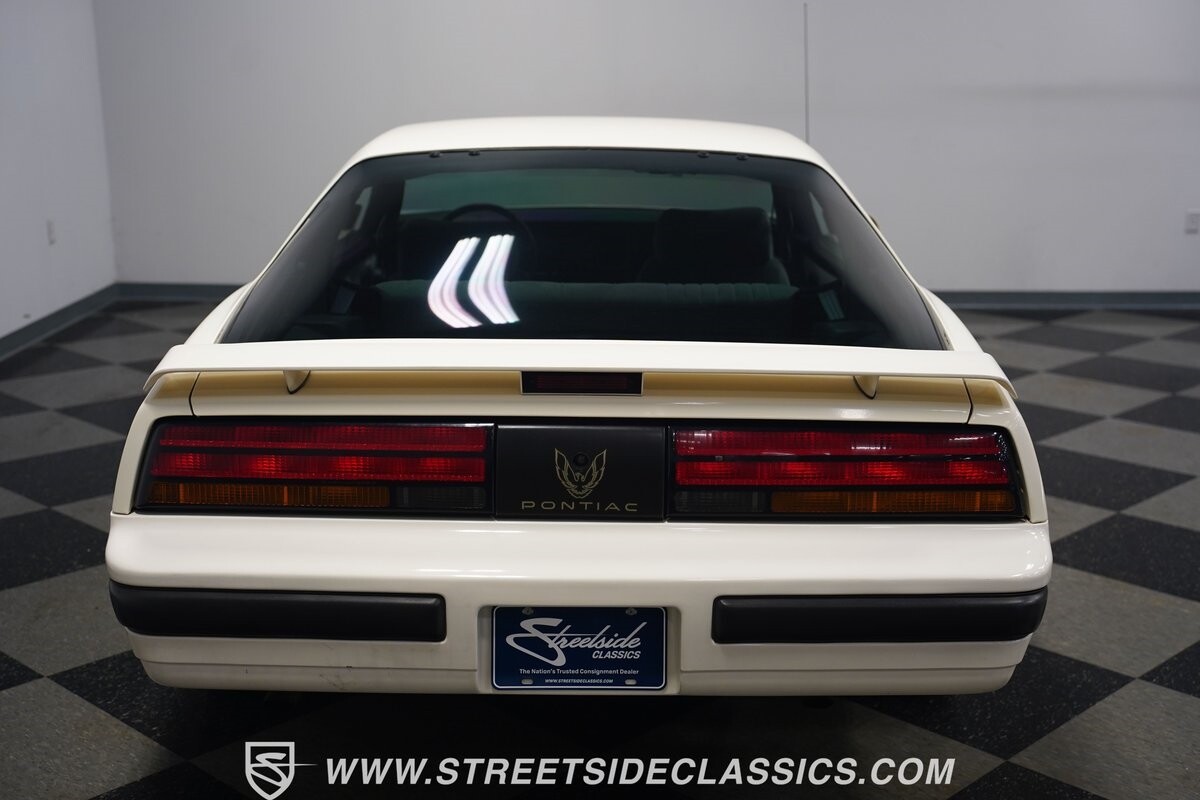 Pontiac-Firebird-1990-Coupe-29