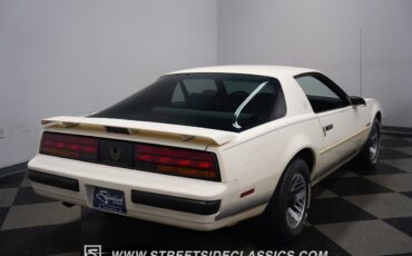 Pontiac-Firebird-1990-Coupe-30