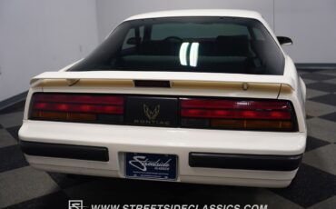 Pontiac-Firebird-1990-Coupe-31
