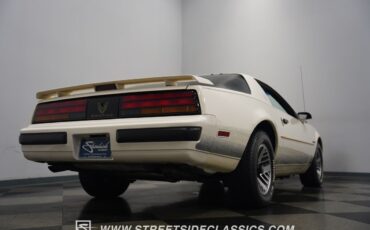 Pontiac-Firebird-1990-Coupe-32