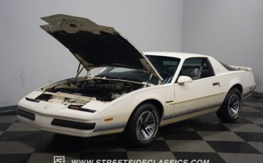Pontiac-Firebird-1990-Coupe-36