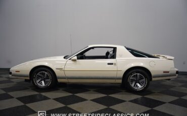 Pontiac-Firebird-1990-Coupe-9
