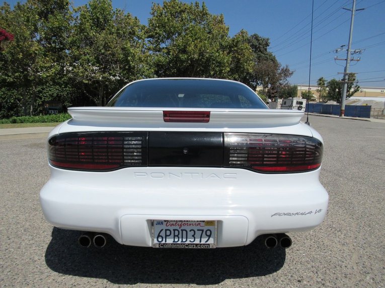 Pontiac-Firebird-1994-Bright-White-Black-1