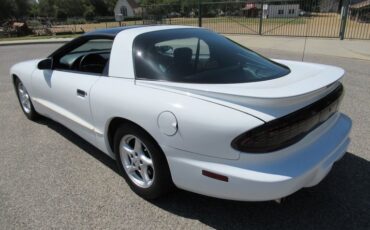 Pontiac-Firebird-1994-Bright-White-Black-6
