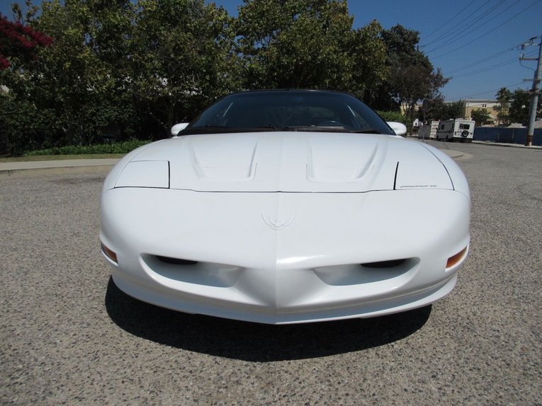 Pontiac-Firebird-1994-Bright-White-Black-8