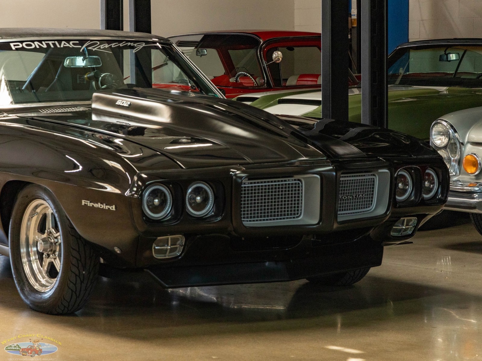 Pontiac-Firebird-Custom-1969-2-Door-Hardtop-11