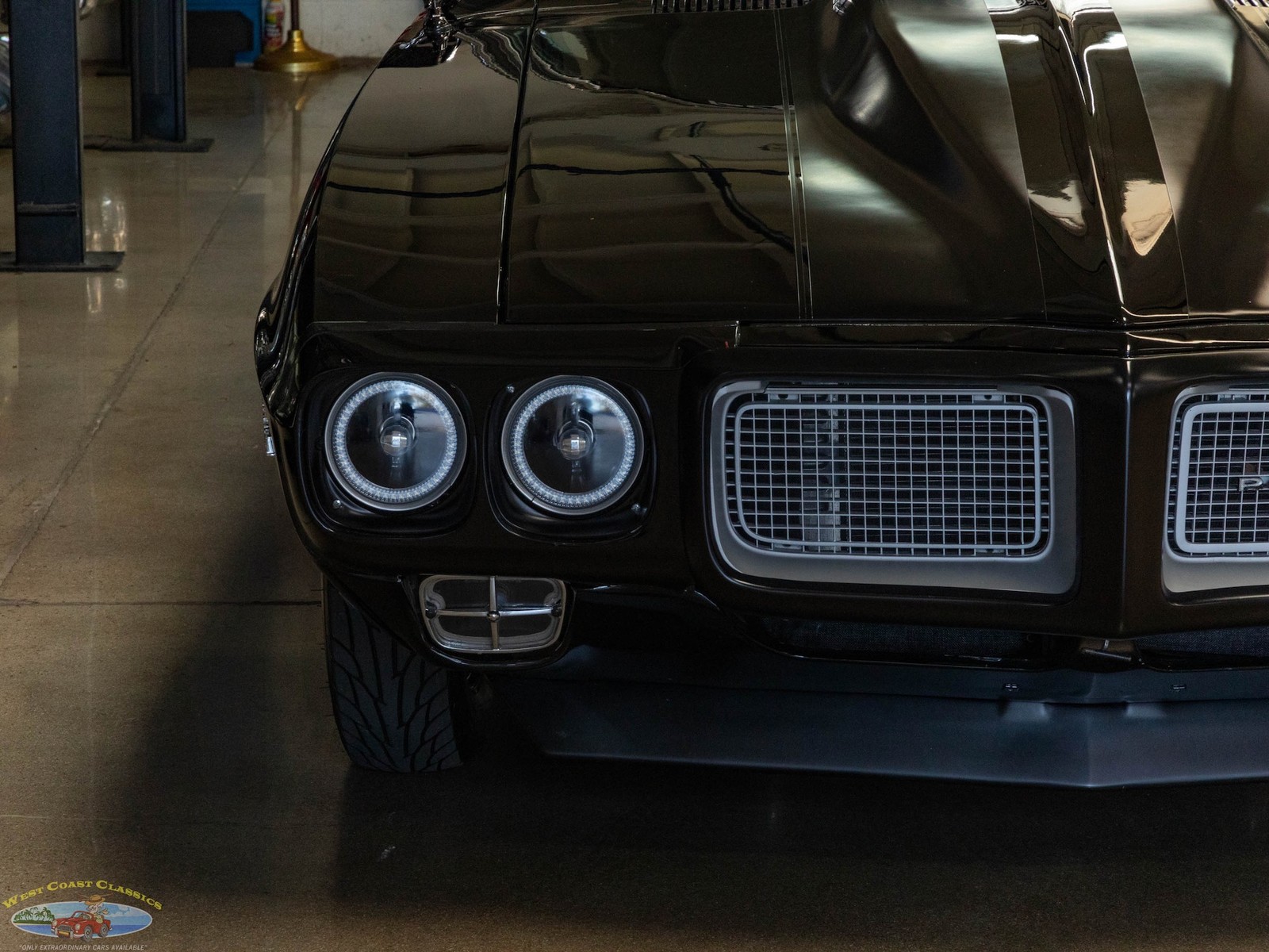 Pontiac-Firebird-Custom-1969-2-Door-Hardtop-13