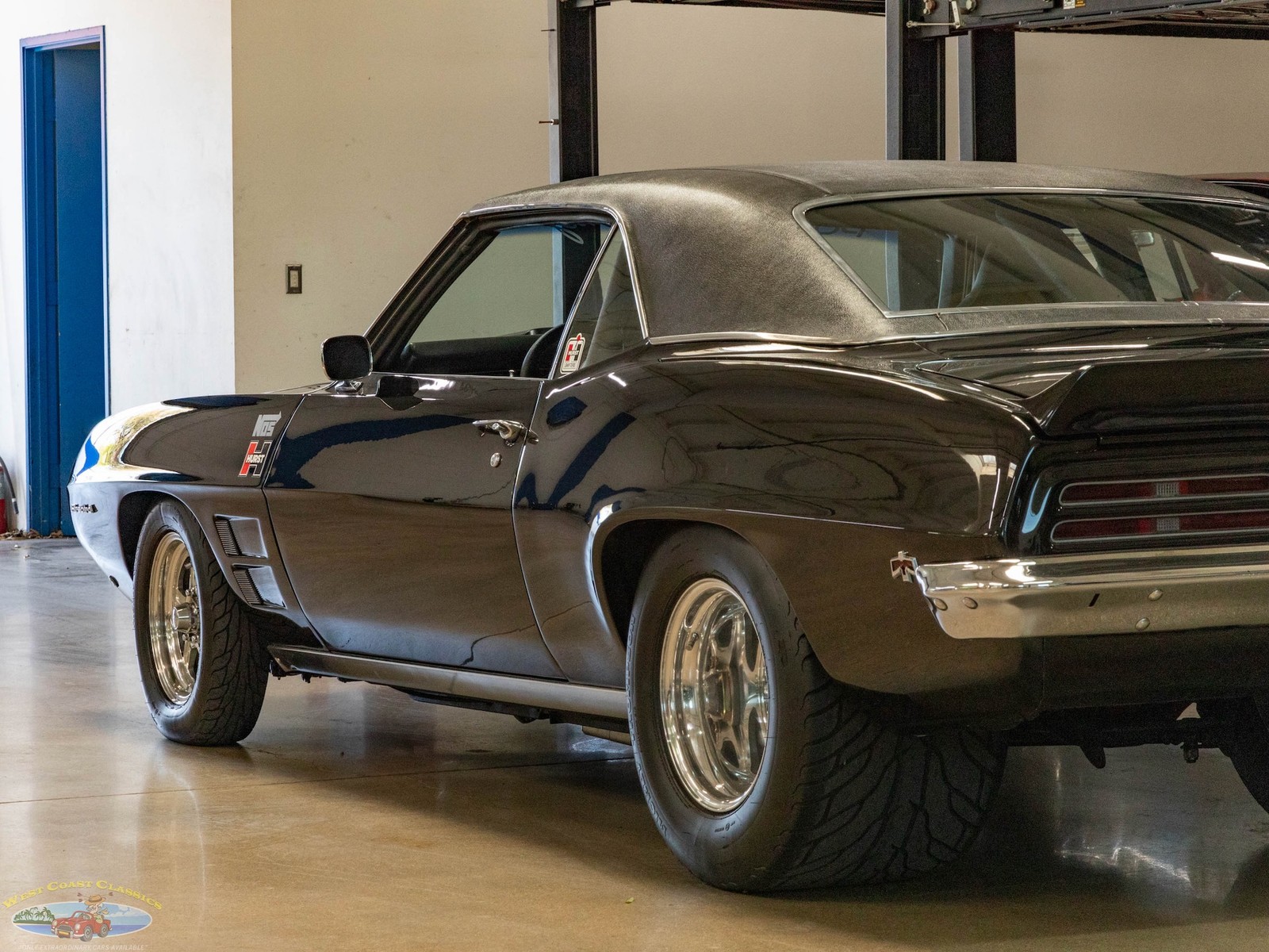 Pontiac-Firebird-Custom-1969-2-Door-Hardtop-21