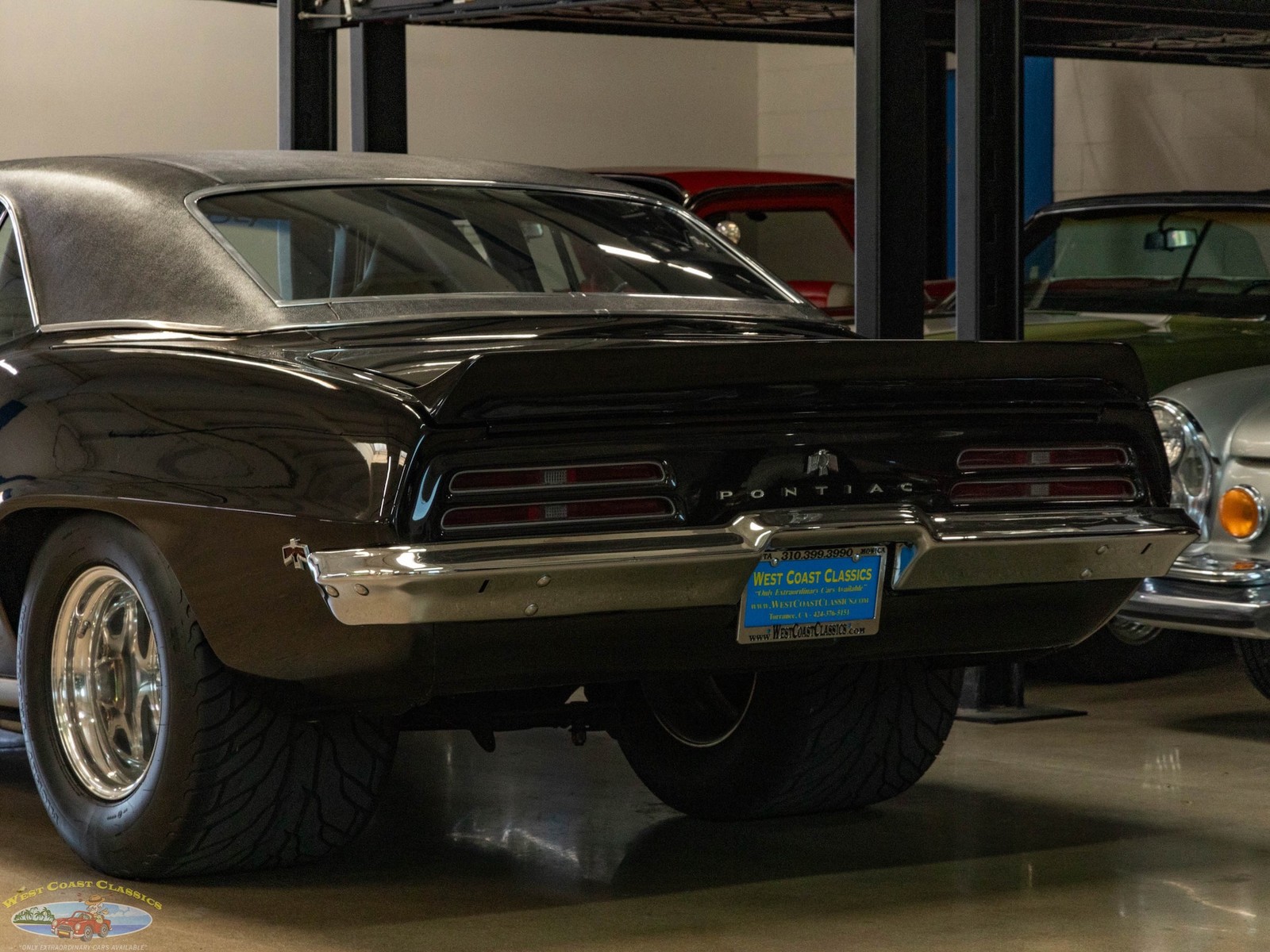 Pontiac-Firebird-Custom-1969-2-Door-Hardtop-22