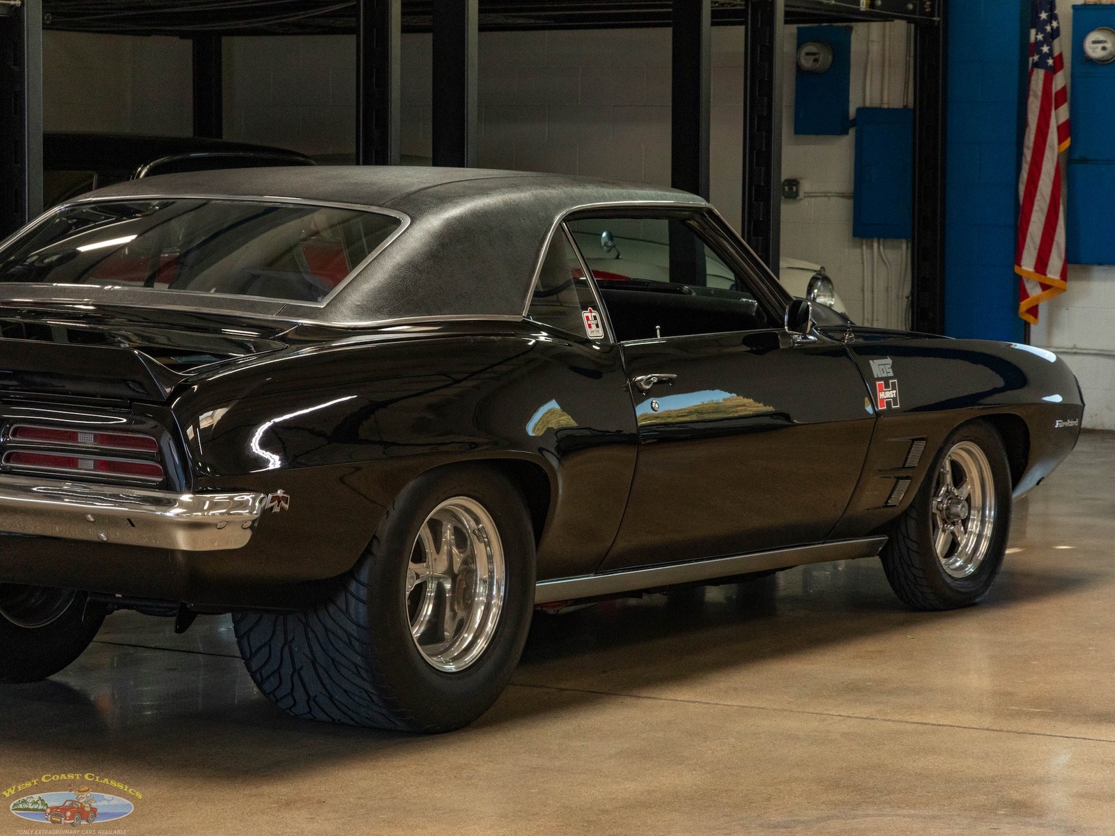 Pontiac-Firebird-Custom-1969-2-Door-Hardtop-25