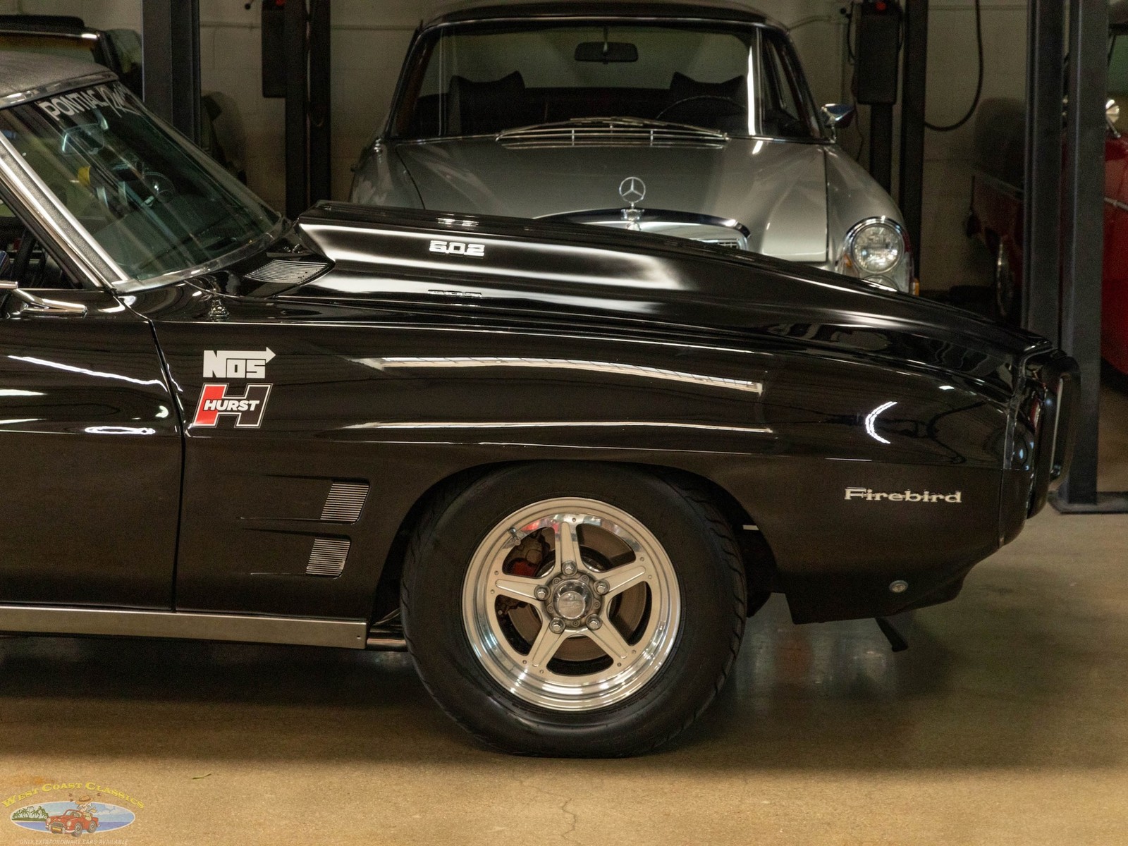 Pontiac-Firebird-Custom-1969-2-Door-Hardtop-3