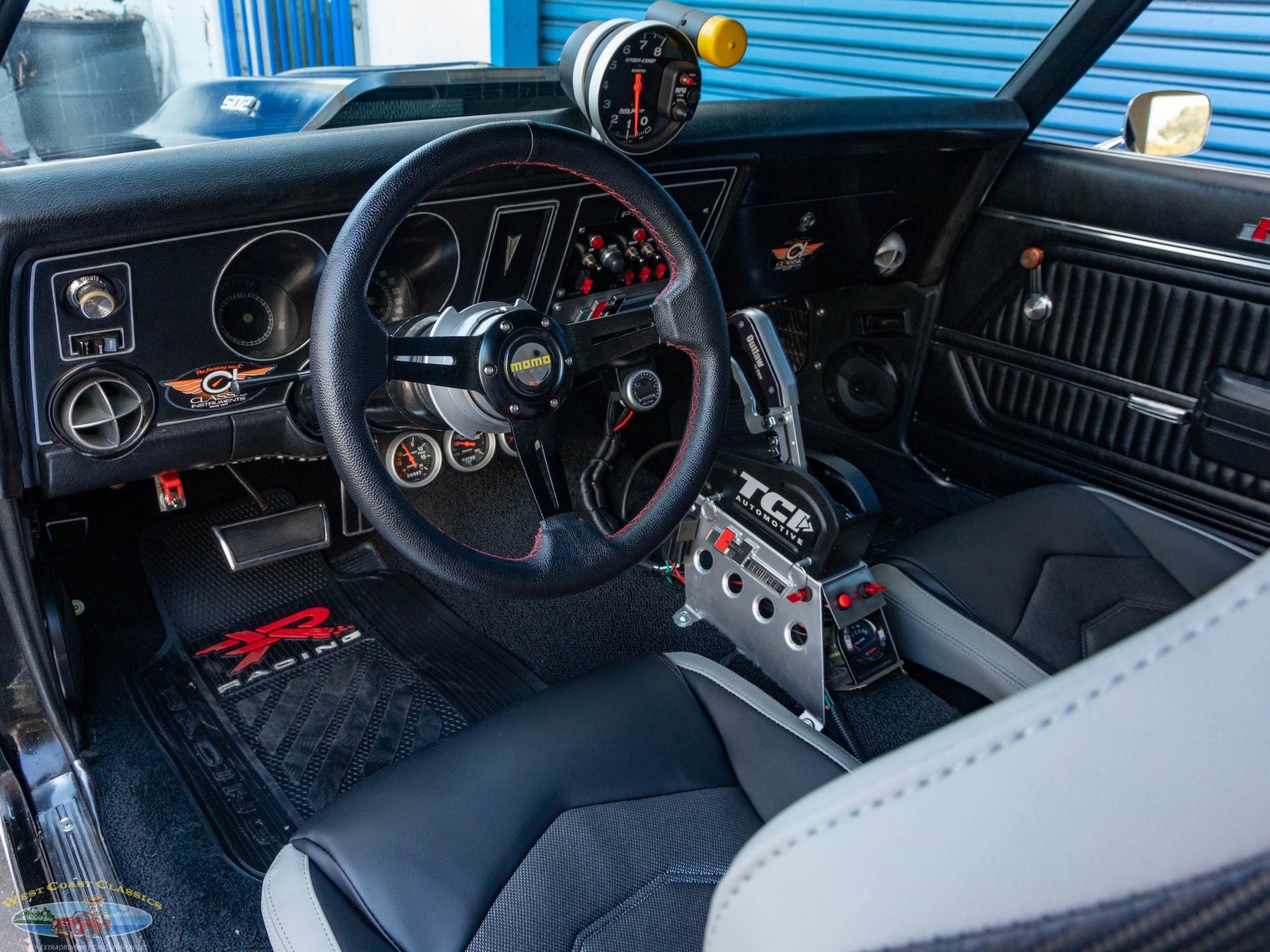 Pontiac-Firebird-Custom-1969-2-Door-Hardtop-31