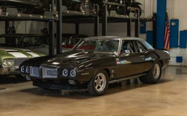 Pontiac-Firebird-Custom-1969-2-Door-Hardtop