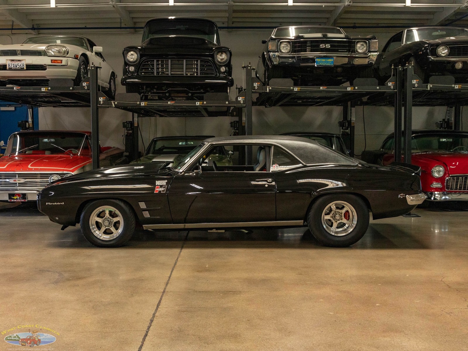 Pontiac-Firebird-Custom-1969-2-Door-Hardtop-5