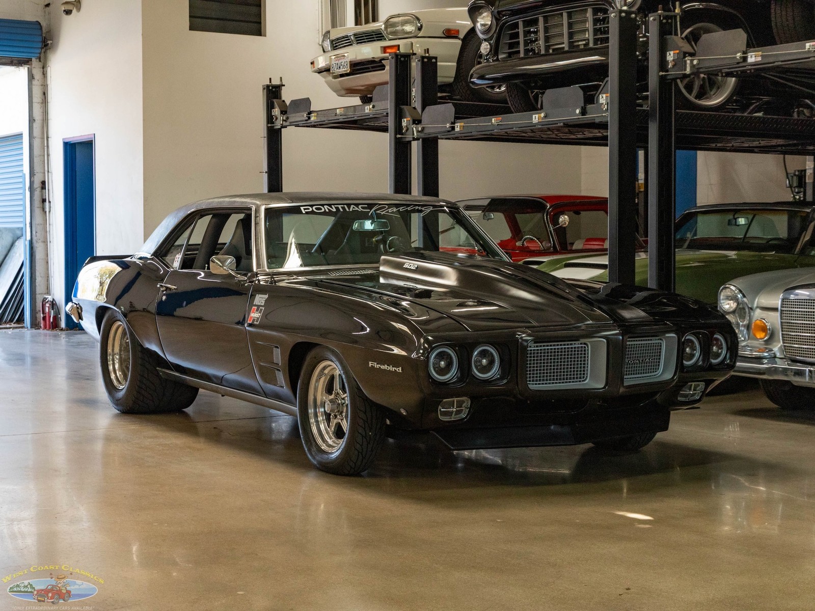 Pontiac-Firebird-Custom-1969-2-Door-Hardtop-9