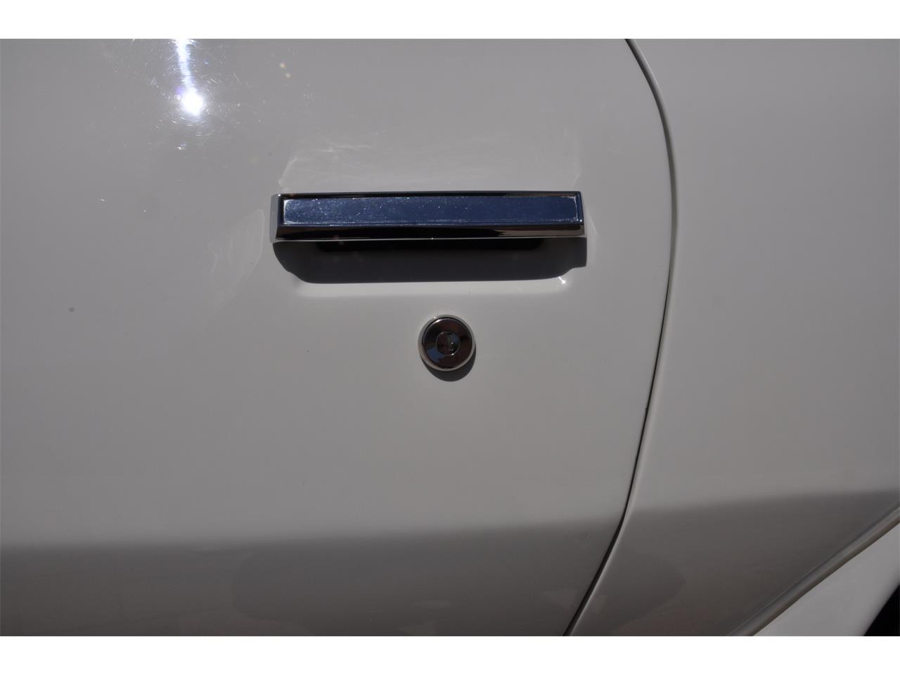 Pontiac-Firebird-trans-am-1973-White-Black-Deluxe-10