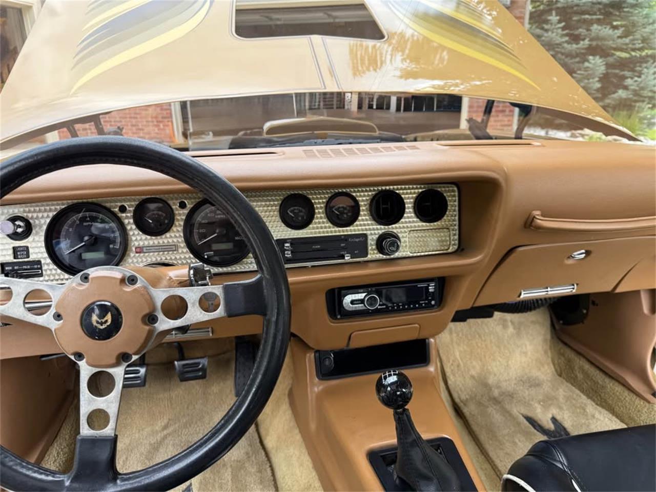 Pontiac-Firebird-trans-am-1978-Solar-Gold-Camel-Tan-Black-6