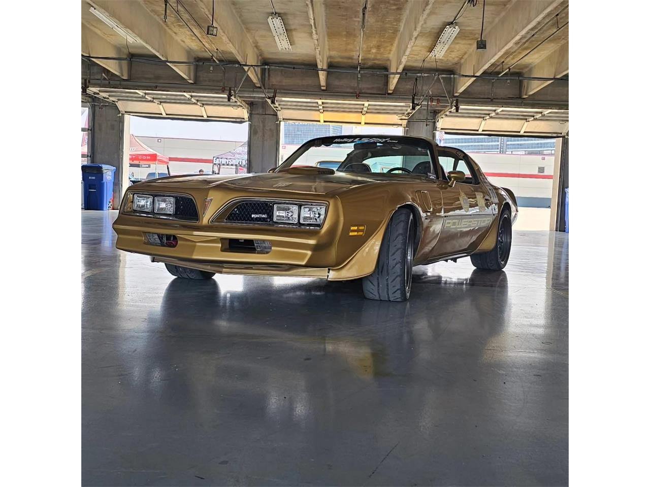Pontiac-Firebird-trans-am-1978-Solar-Gold-Camel-Tan-Black-9